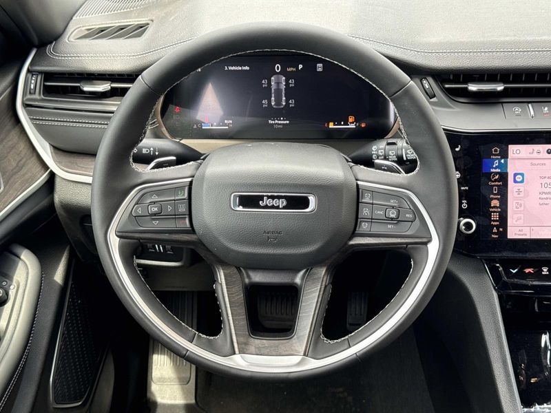 New 2026 Jeep Grand Cherokee Limited 4x2
