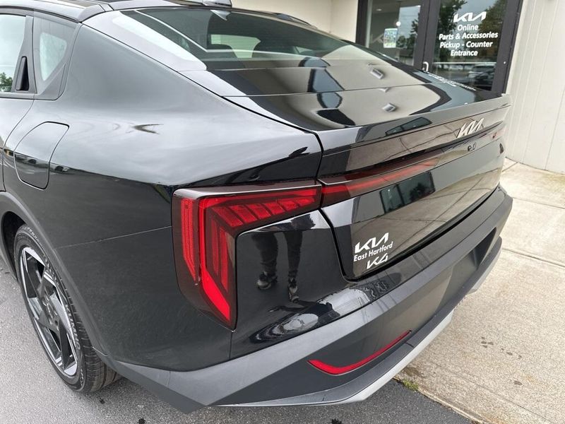 2025 Kia K4 EXImage 9