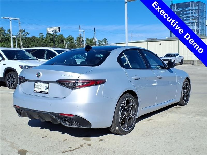 New 2025 Alfa Romeo Giulia RwdImage 7