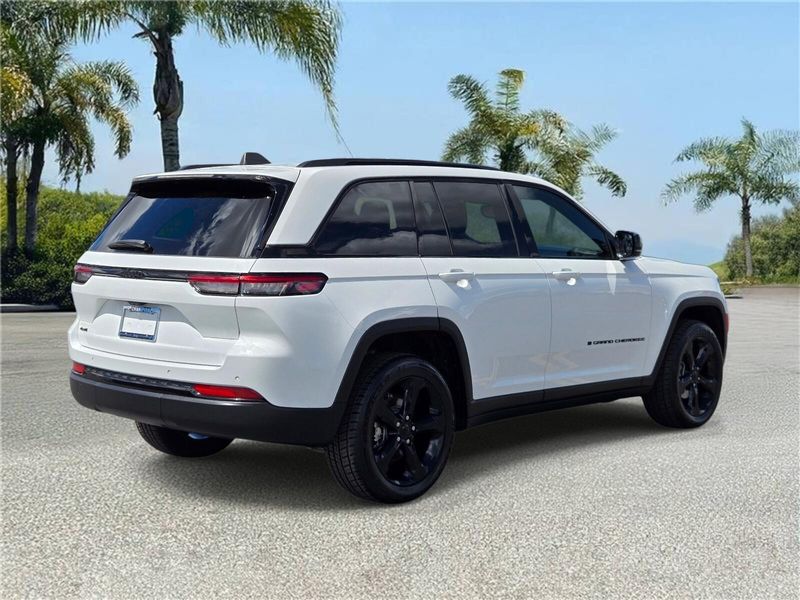 Used 2024 Jeep Grand Cherokee Altitude X 4x4
