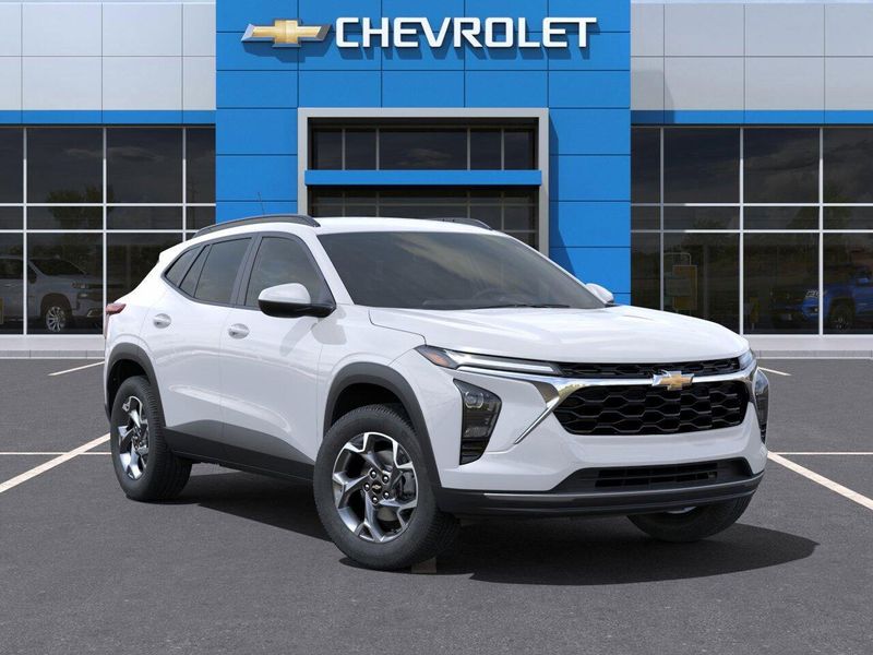 2025 Chevrolet Trax LTImage 7