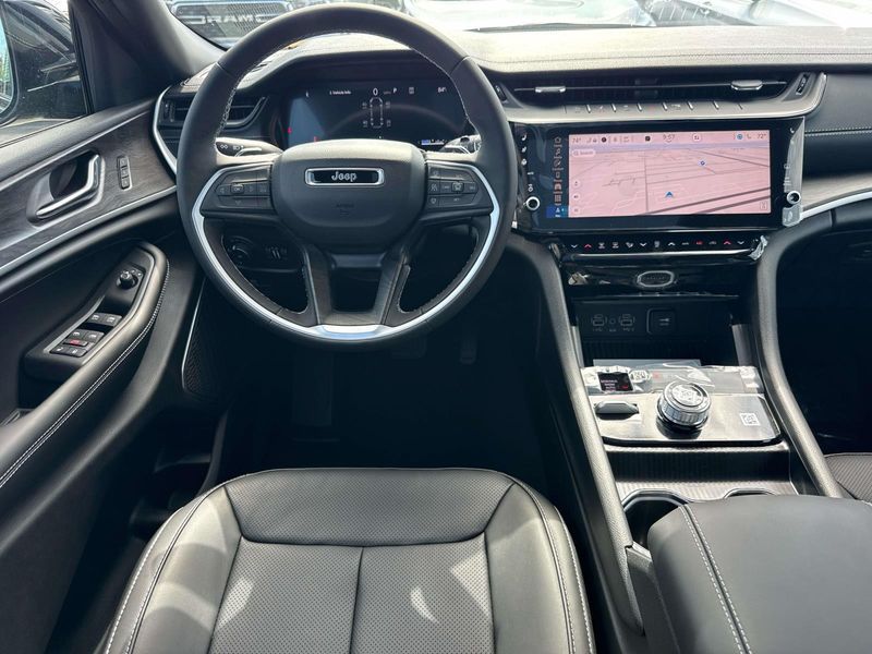 New 2026 Jeep Grand Cherokee L Limited Reserve 4x4