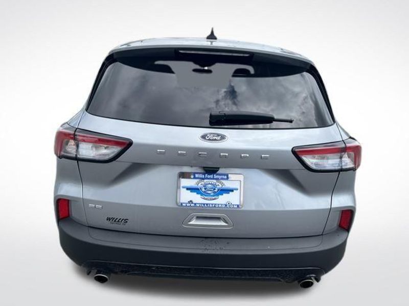 2022 Ford Escape SE photo 4