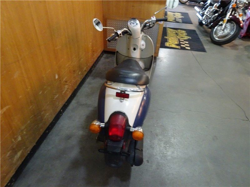 2006 Honda Metropolitan in a Blue White exterior color. Parkway Cycle (617)-544-3810 parkwaycycle.com 