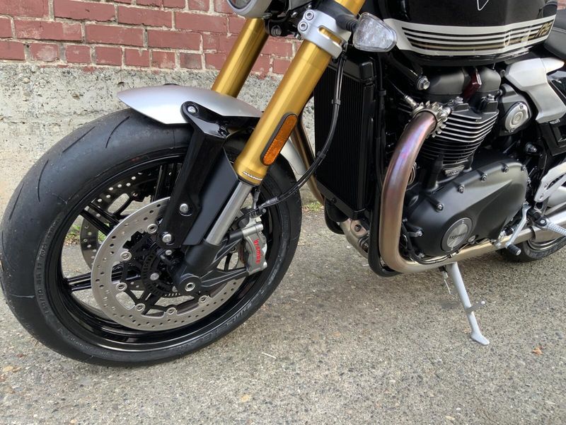 2025 Triumph SPEED TWIN 1200 RS