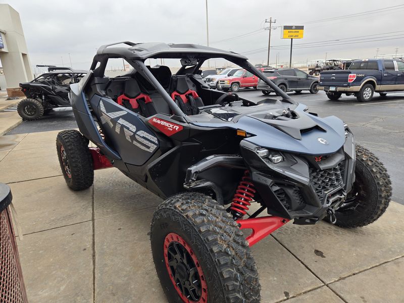 2025 Can-Am MAVERICK R X RS 999T DCT DUSTY NAVY AND LEGION REDImage 4