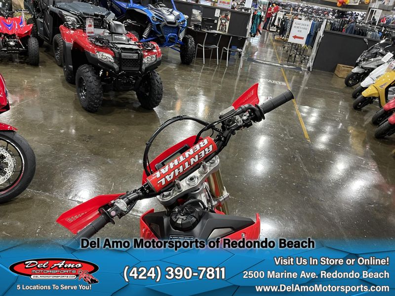 2025 Honda CRF450X Image 8