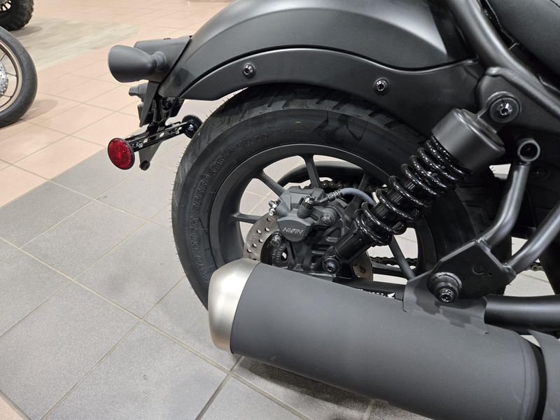 2025 Honda REBEL 300 MATTE BLACK METALLIC Image 22