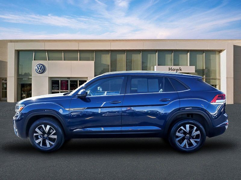 2023 Volkswagen Atlas Cross Sport SE photo 4