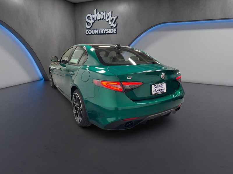New 2026 Alfa Romeo Giulia AwdImage 11