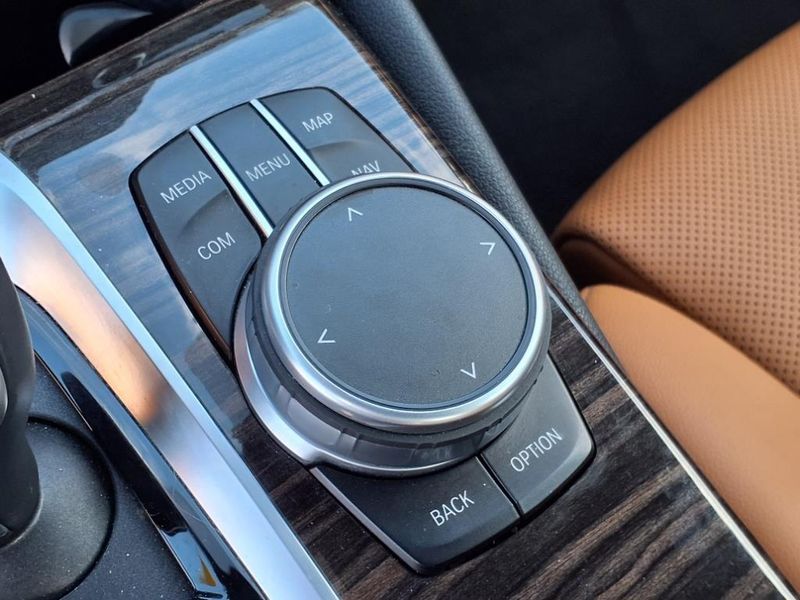 2021 BMW 530i 530iImage 25