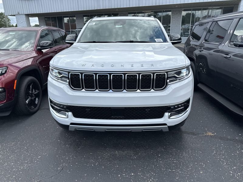 2025 Jeep Wagoneer Series Ii 4x4Image 2