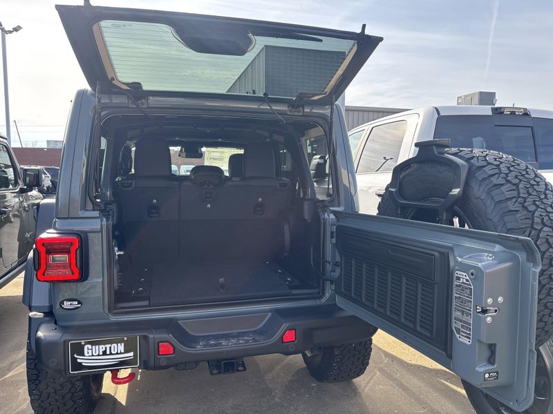 New 2026 Jeep Wrangler 4-door Rubicon XImage 25