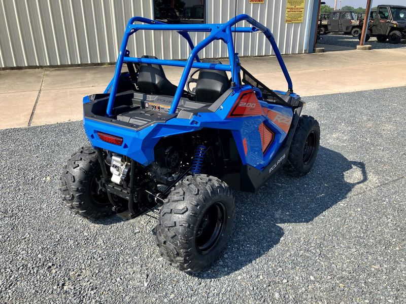 2024 Polaris RZR 200 Troy Lee EditionImage 3