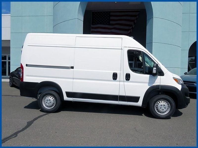 2024 RAM ProMaster High RoofImage 2