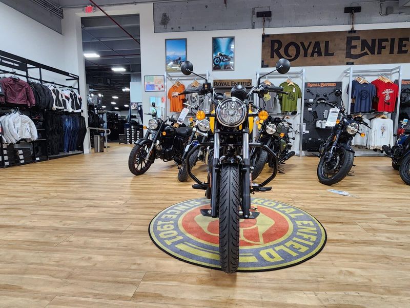 New 2024 Royal Enfield METEOR 350 Image 2