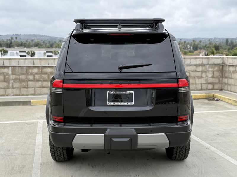 2025 Lexus GX Image 11