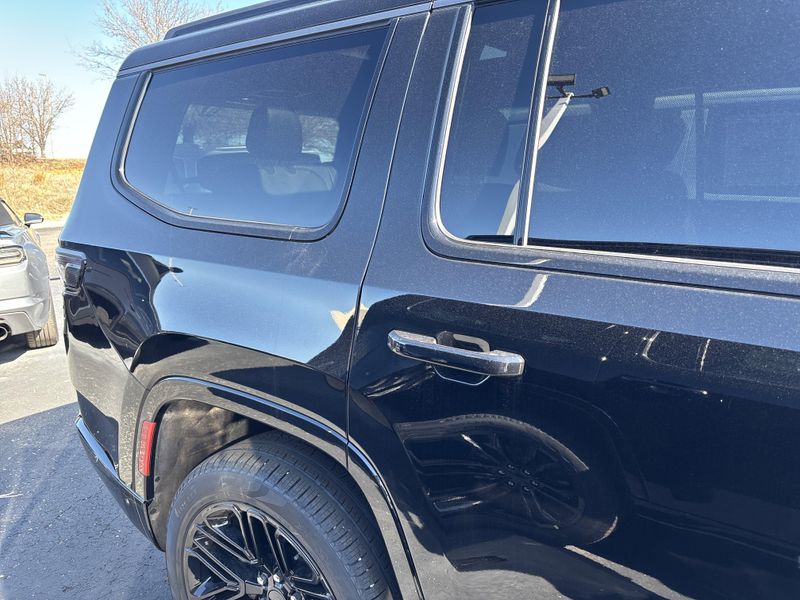 2026 Jeep Grand Wagoneer Limited Reserve 4x4Image 6