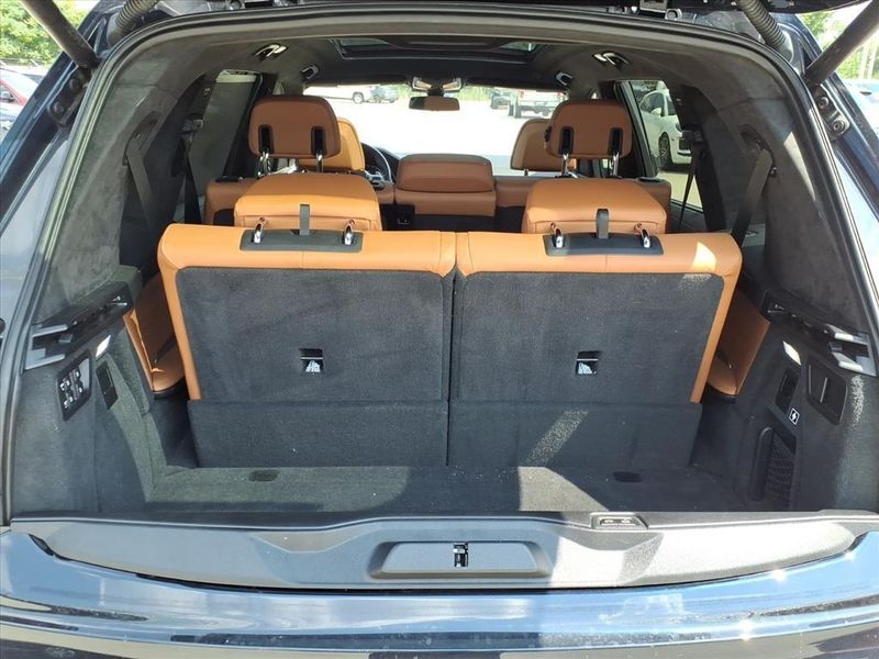 Used 2022 BMW X7 xDrive40iImage 14