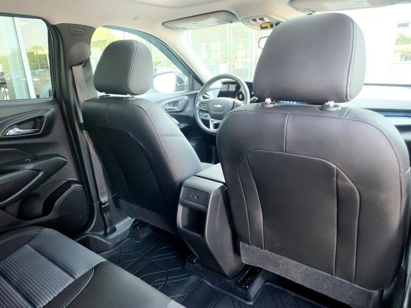 Used 2024 Chevrolet Trax LT