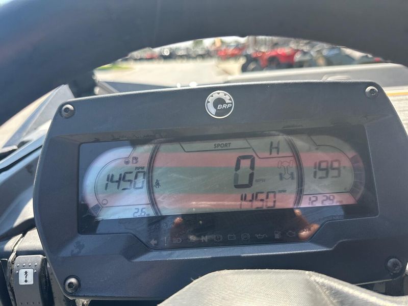 New 2025 Can-Am COMMANDER XT 64 1000R 
