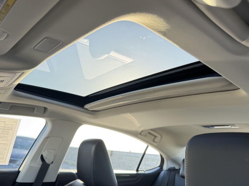 Used 2024 Lexus ES 350Image 23