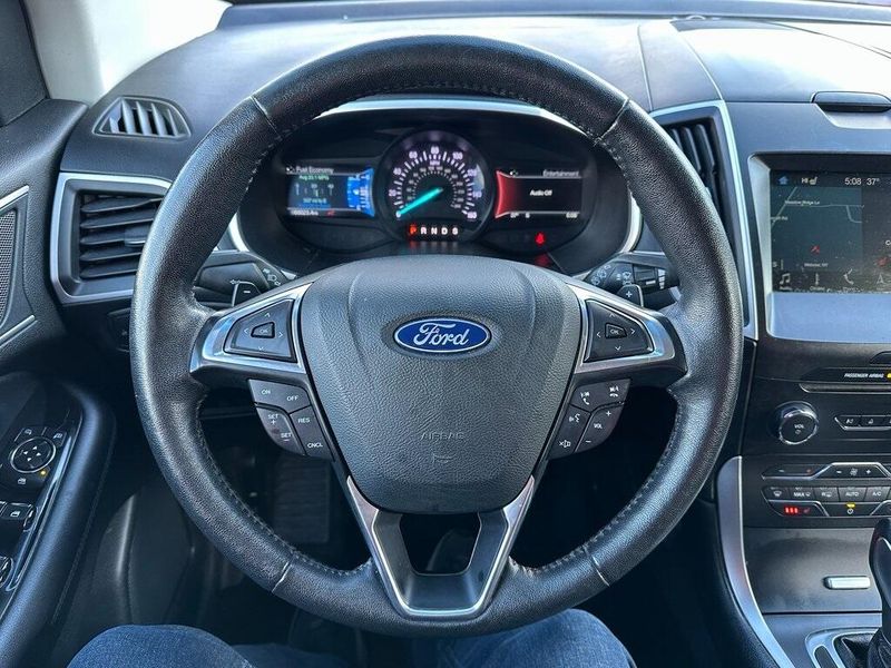 2018 Ford Edge SELImage 2