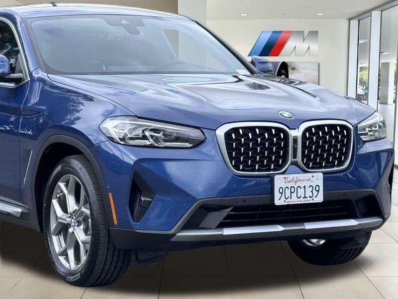 2022 BMW X4 xDrive30iImage 10