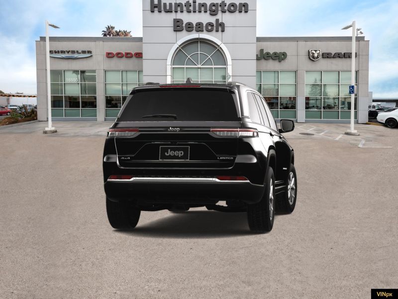 2023 Jeep Grand Cherokee Limited 4x4Image 9