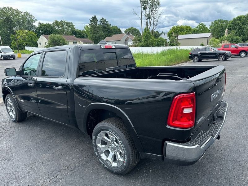 2025 RAM 1500 Big Horn Crew Cab 4x4 5