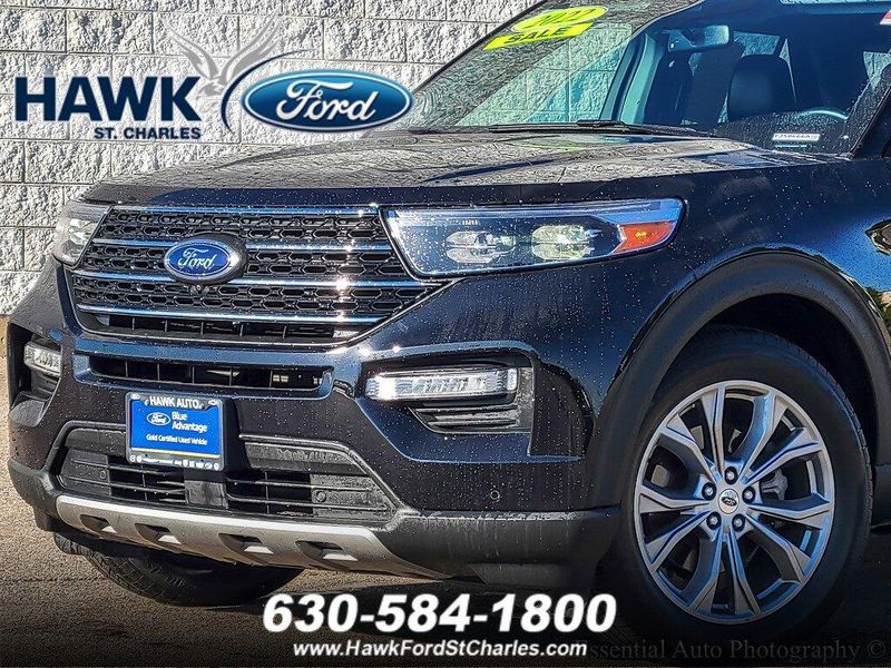 2022 Ford Explorer XLT photo 2