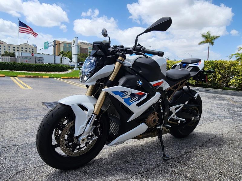 Used 2023 BMW S 1000 R Image 3