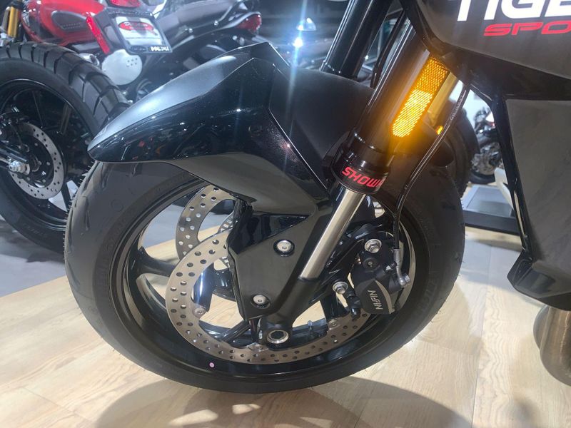 New 2025 Triumph TIGER SPORT 660 Image 9