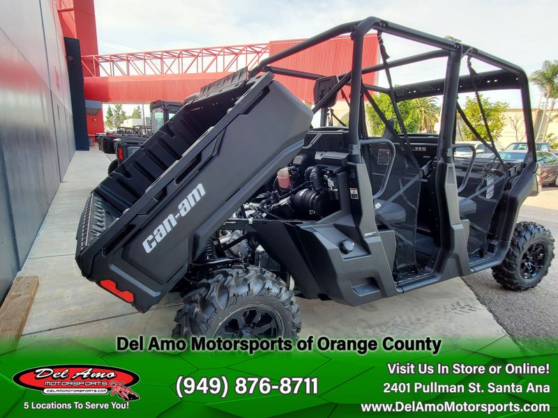 2024 Can-Am 8LRC  in a TIMELESS BLACK exterior color. Del Amo Motorsports of Orange County (949) 416-2102 delamomotorsports.com 