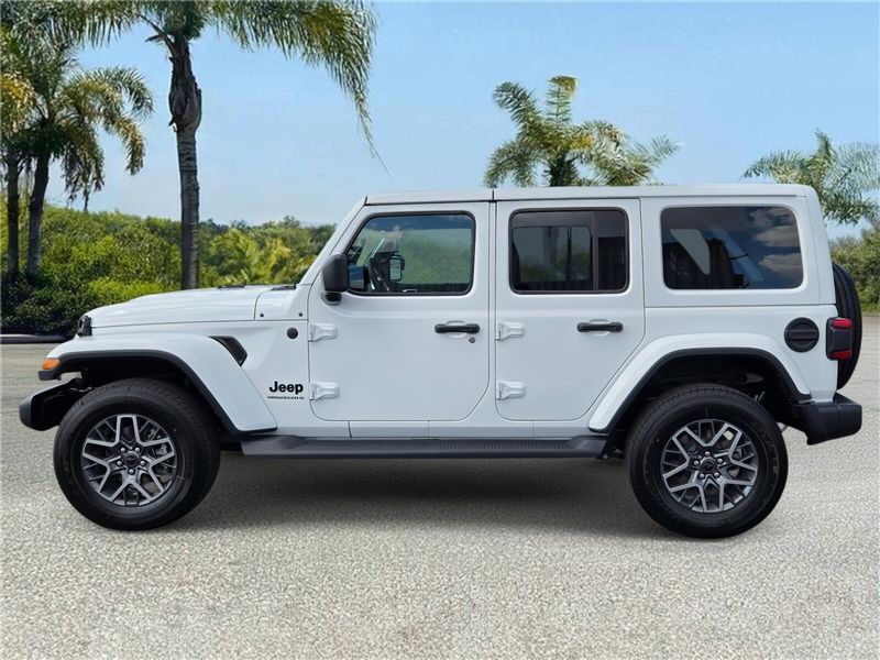 2025 Jeep Wrangler Unlimited Sahara photo 2