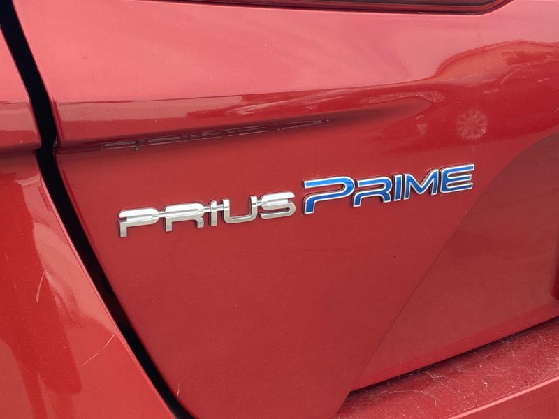 Used 2018 Toyota Prius Prime PlusImage 4