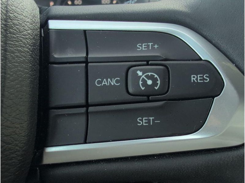Used 2024 Jeep Compass LatitudeImage 23