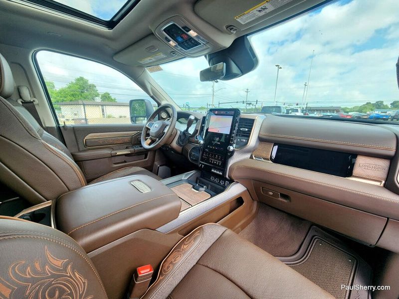 New 2026 RAM 3500 Limited Longhorn Crew Cab 4x4 8' Box
