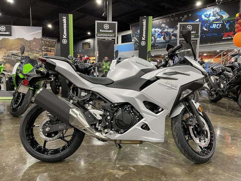 2025 Kawasaki NINJA 500 ABS Image 16