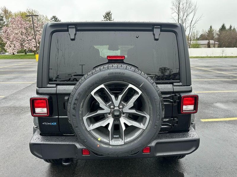 2025 Jeep Wrangler 4-door Sport S 4xeImage 9