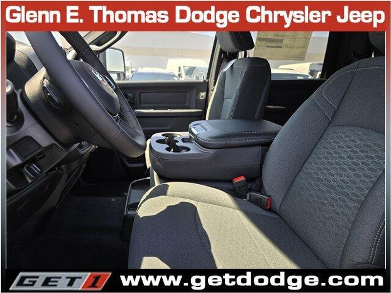 2026 Ram 2500 Tradesman photo 7
