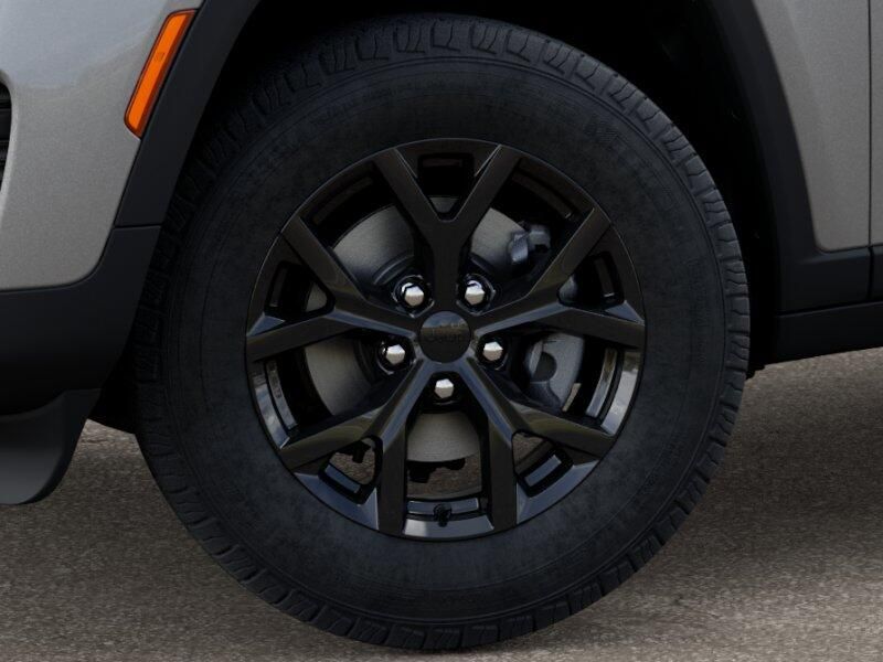 New 2025 Jeep Grand Cherokee Altitude X 4x4