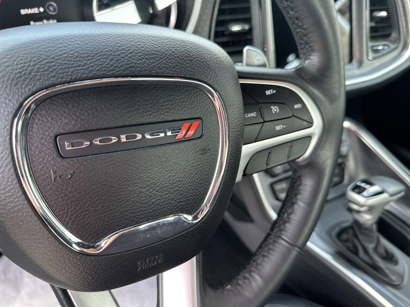 2018 Dodge Challenger SXT Plus photo 22