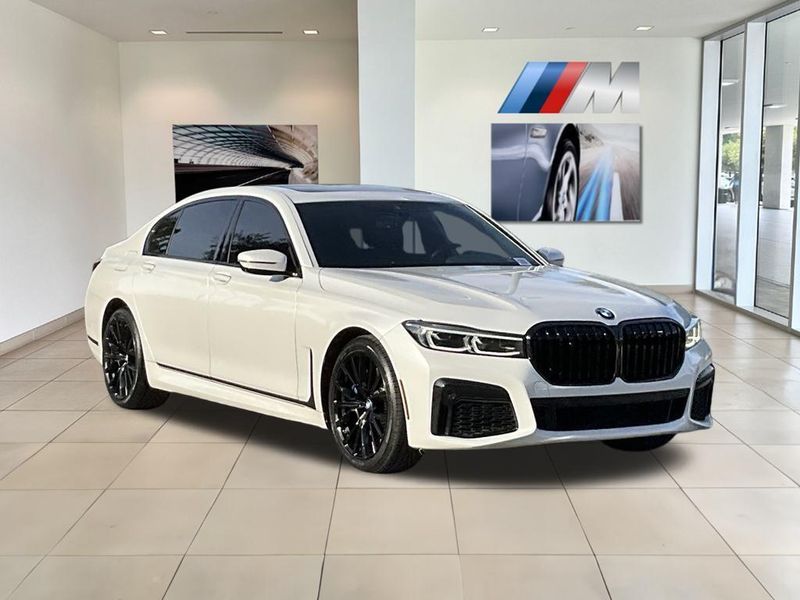 2022 BMW 7 Series 740iImage 2