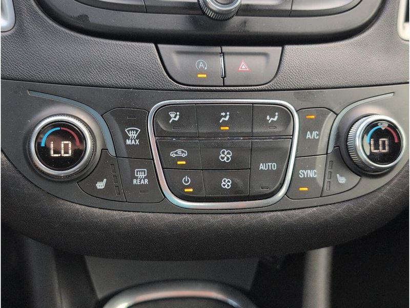 Used 2024 Chevrolet Malibu LTImage 16