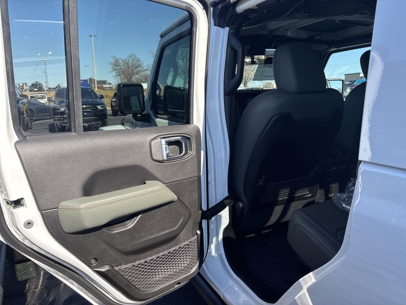 New 2026 Jeep Gladiator Mojave X 4x4Image 15