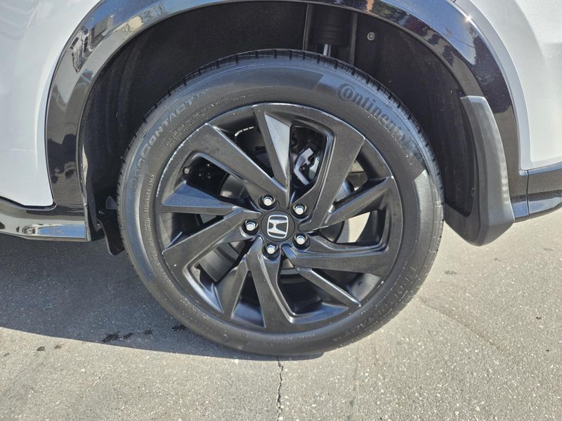 Used 2022 Honda HR-V Sport 2WD CVT