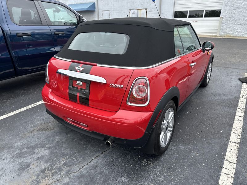 Used 2014 MINI Convertible Image 8