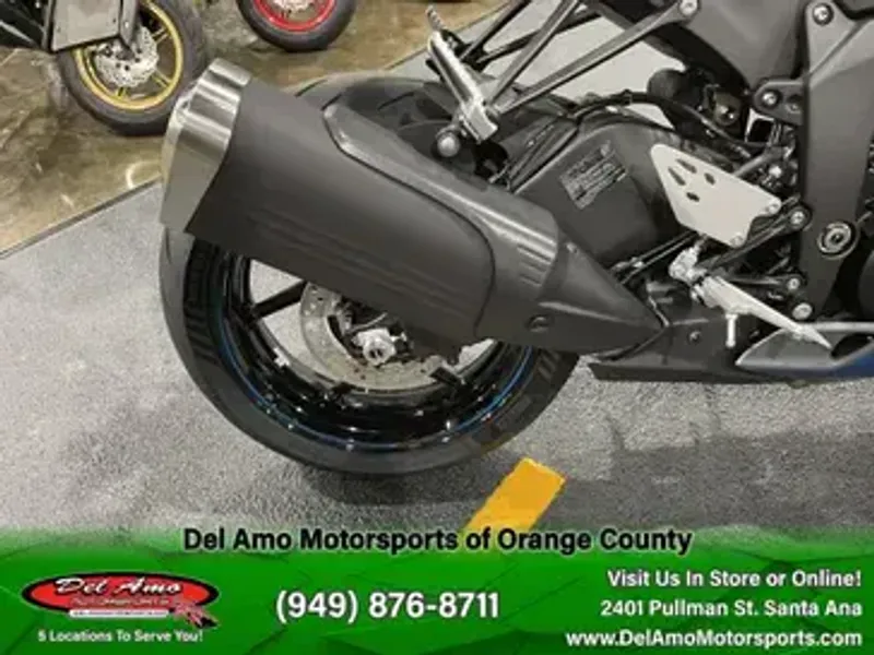 New 2025 Kawasaki NINJA ZX-6R ABS Image 8