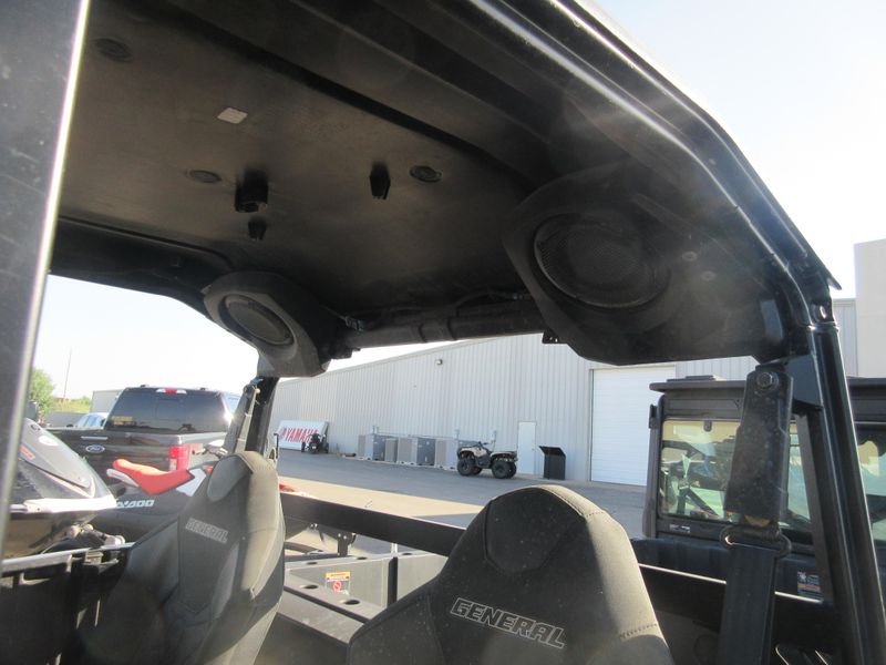 USED 2025 POLARIS GENERAL XP 4 1000 ULTIMATE Image 13